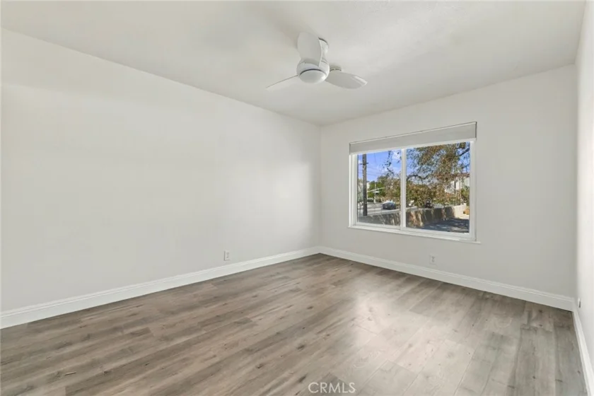 4435 Larwin photo 18