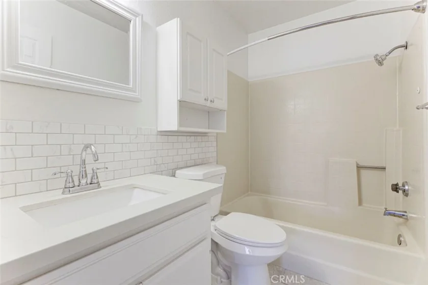 460 Oak Street #203 photo 7