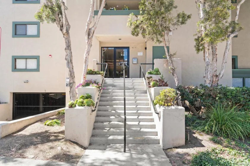 917 Torrance Street #8 photo 1