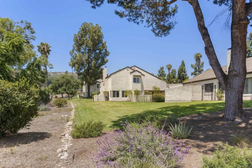 1311 Hawk Lane photo 41