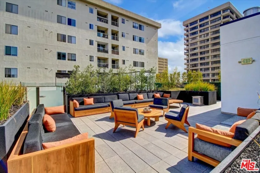 10777 Wilshire Boulevard #209 photo 18