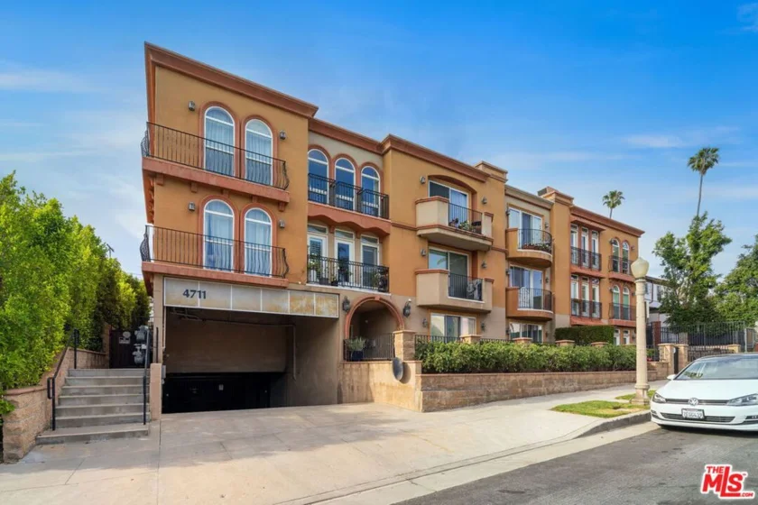 4711 Ambrose Avenue #303 photo 1