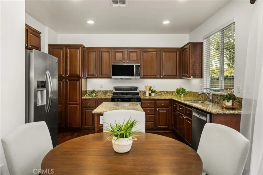 140 W Cork Tree photo 5