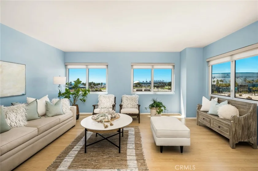 525 E Seaside #403 photo 1