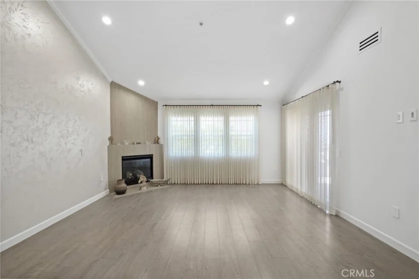 555 E Santa Anita #301 photo 7