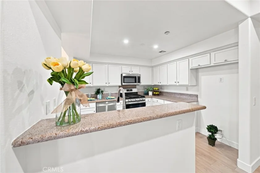 1138 N Euclid Street #5 photo 15