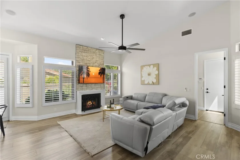 38027 Cherrywood Drive photo 20