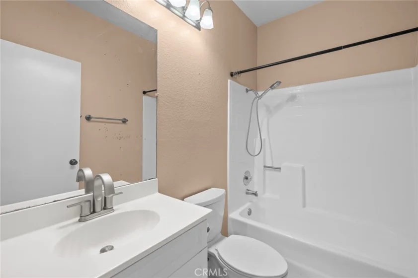 528 E. San Jose Avenue #110 photo 32