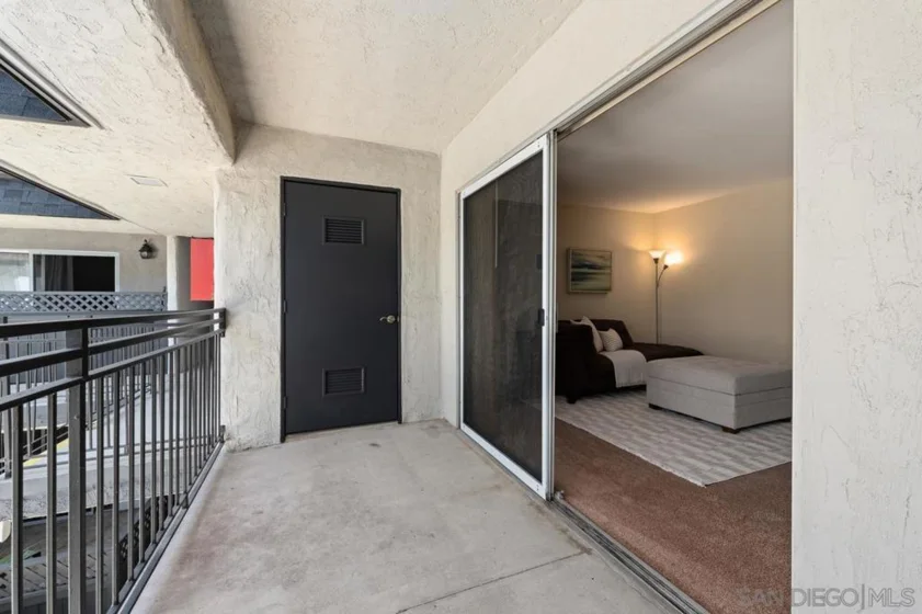 3535 Madison Avenue #210 photo 4