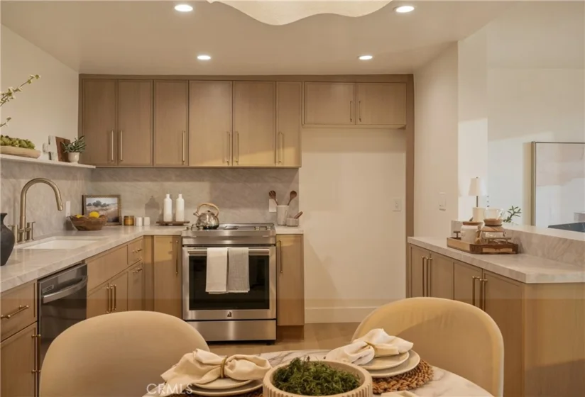 7234 S Marina Pacifica photo 29