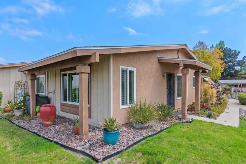 4411 Kittiwake Way photo 4