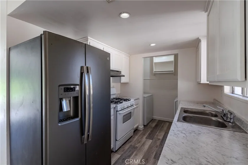 3485 Columbia photo 6