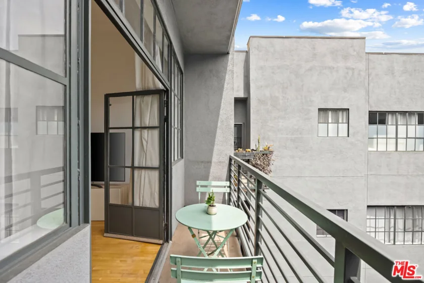 420 S San Pedro Street #628 photo 40