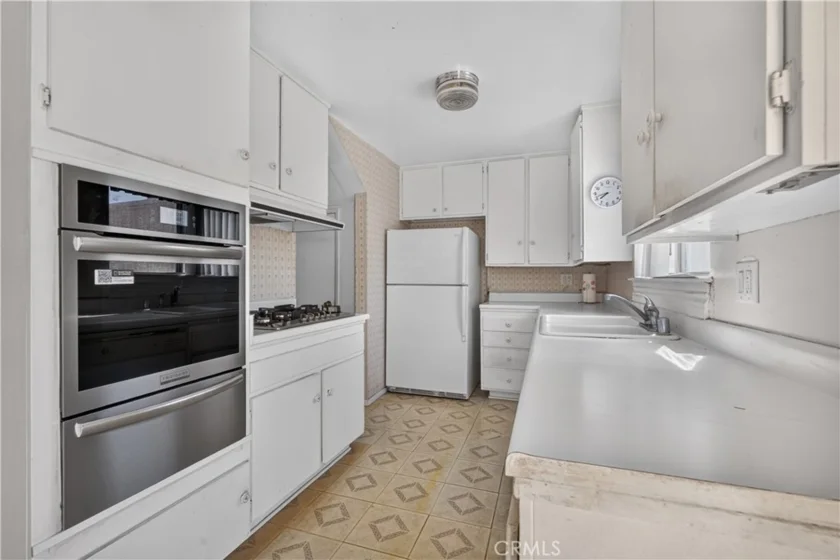 8170 Glengarry photo 17