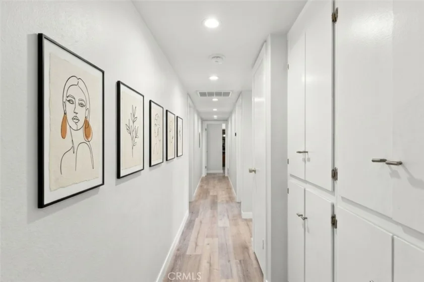 5354 Lindley Avenue #209 photo 30
