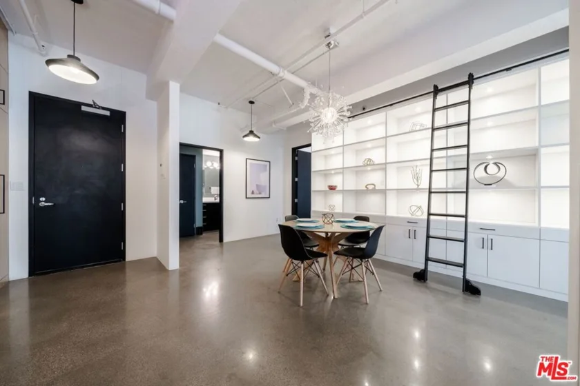 849 S Broadway #603 photo 5