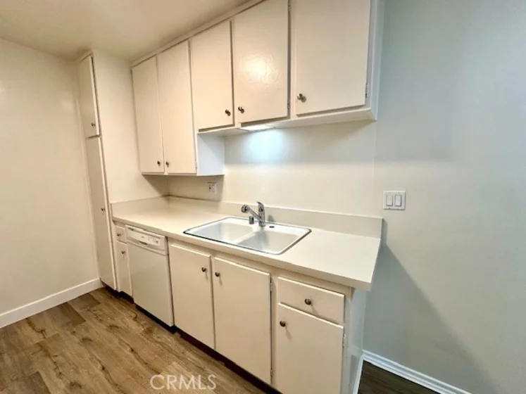 805 Glenway #205 photo 10