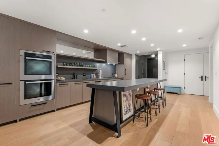 10777 Wilshire Boulevard #201 photo 13