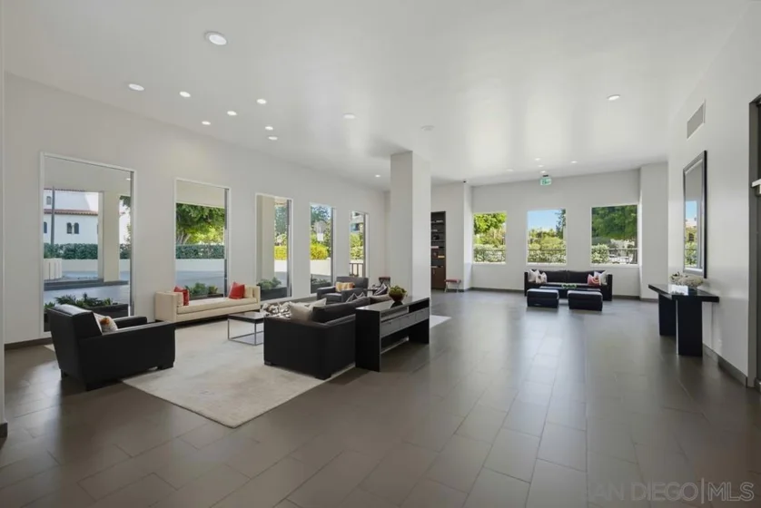 10501 Wilshire Boulevard #1005 photo 25