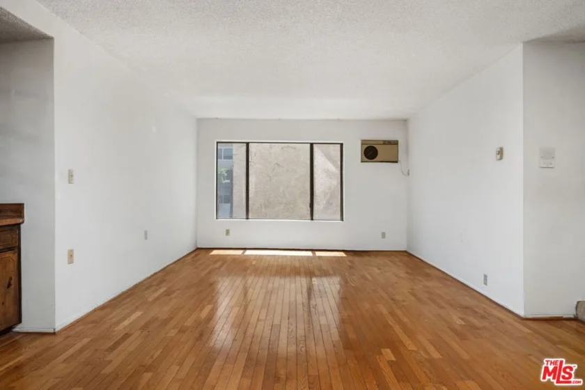 1831 Barry Avenue #3 photo 19