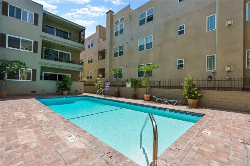 10707 Camarillo Street #314 photo 25