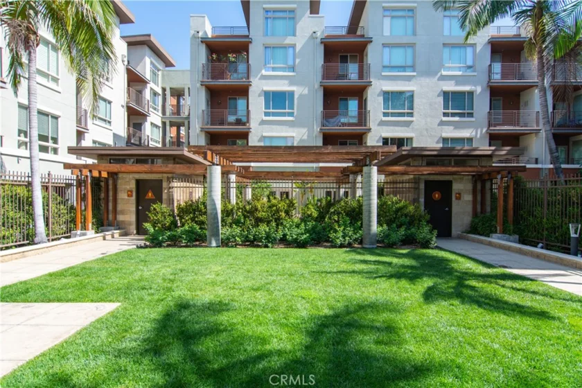 100 S Alameda Street #171 photo 1