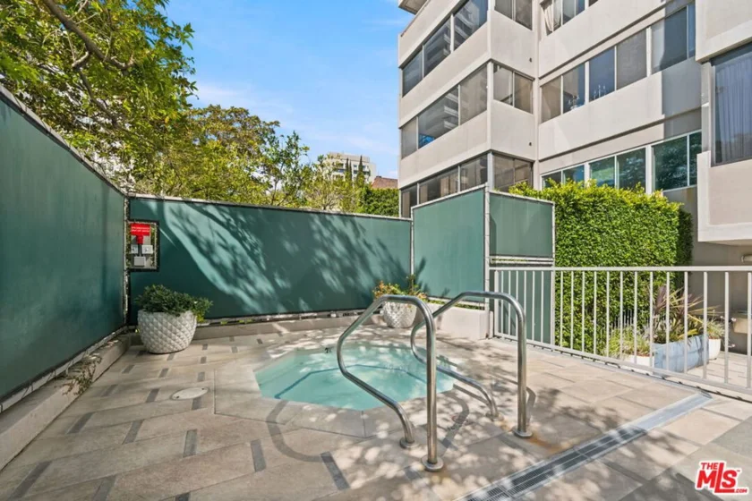 865 Comstock Avenue #14B photo 28