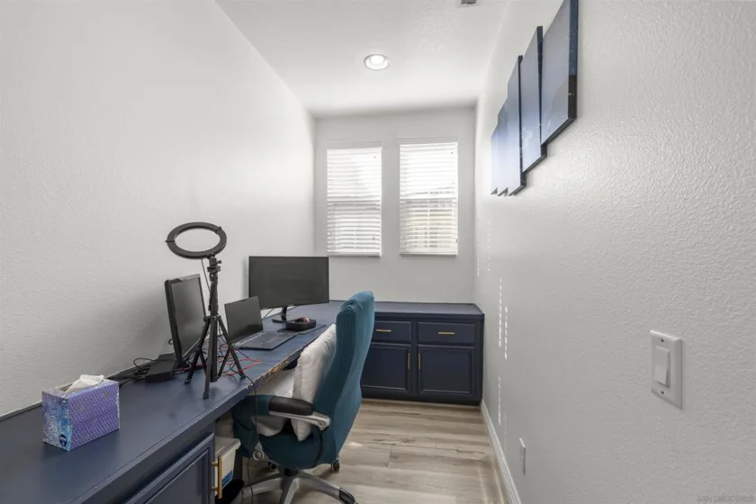 1800 E Lakeshore 1212 photo 6