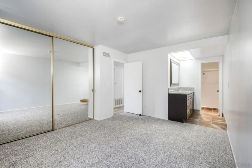 440 Parkside Drive photo 24