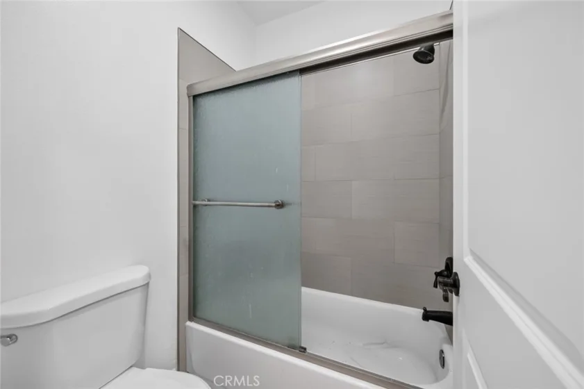1026 S Marengo Avenue #2 photo 20