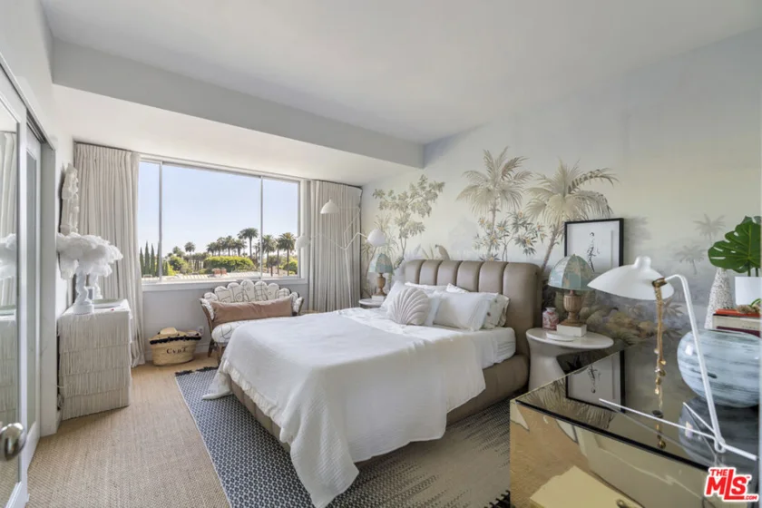 818 N Doheny Drive #302 photo 17