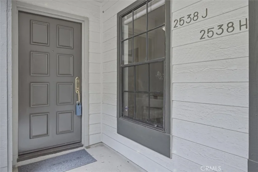 2538 W Macarthur Boulevard ##J photo 30