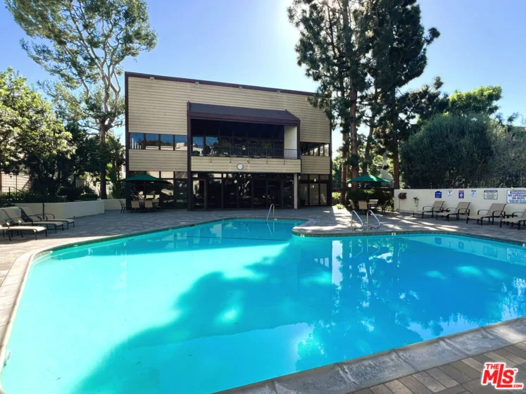 6050 Canterbury Drive #F108 photo 22