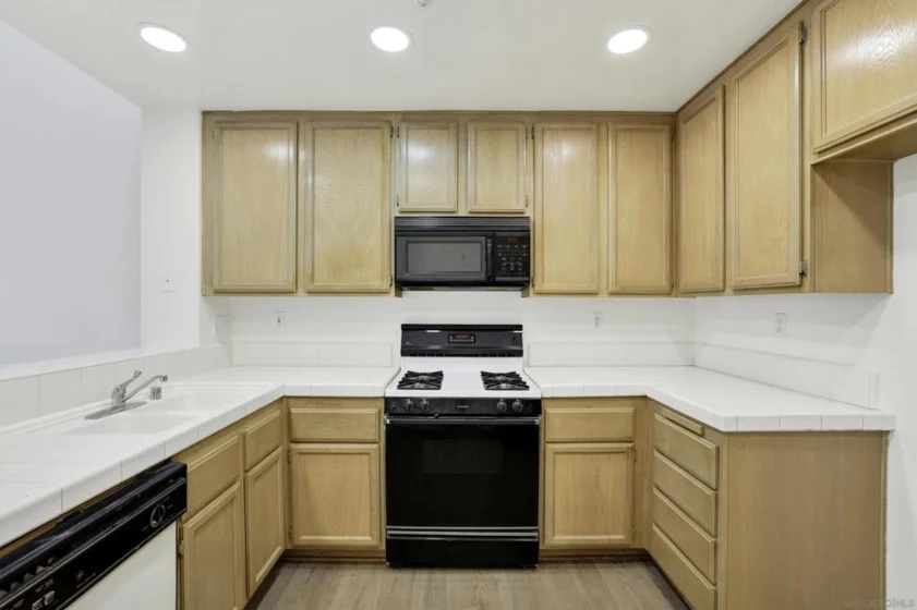 13450 Savanna photo 7