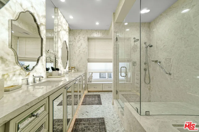 10551 Wilshire Boulevard #902 photo 26