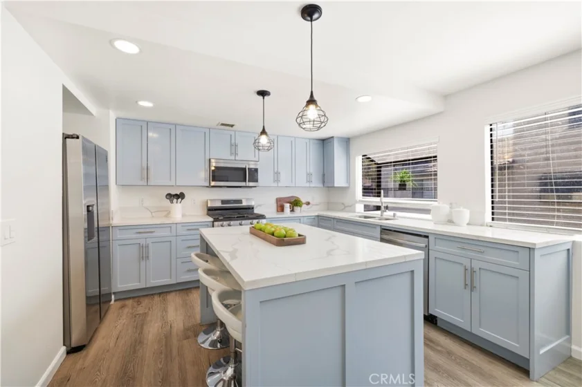 5800 Owensmouth Avenue #14 photo 7