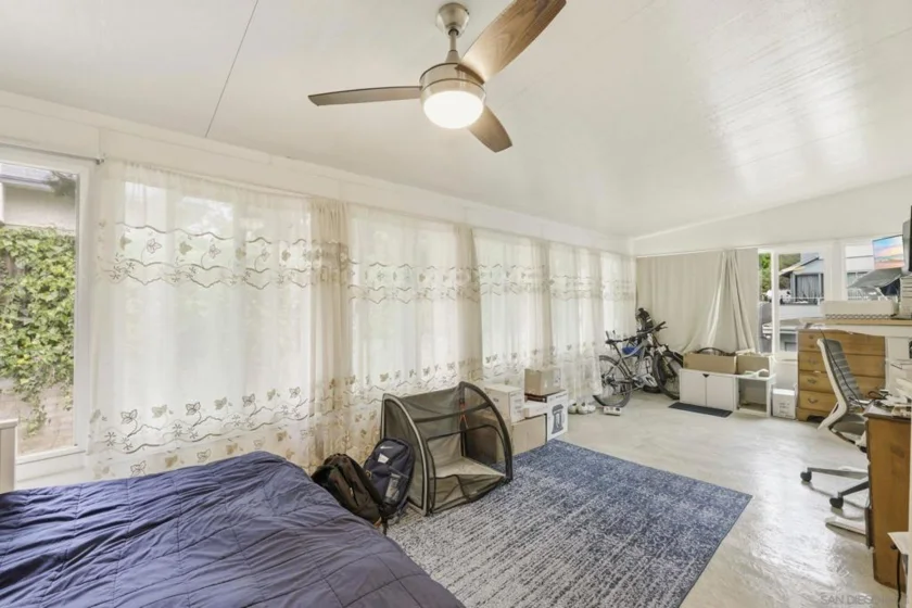 2364 Torrey Pines Road photo 23