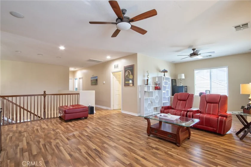 31880 Serrento photo 23
