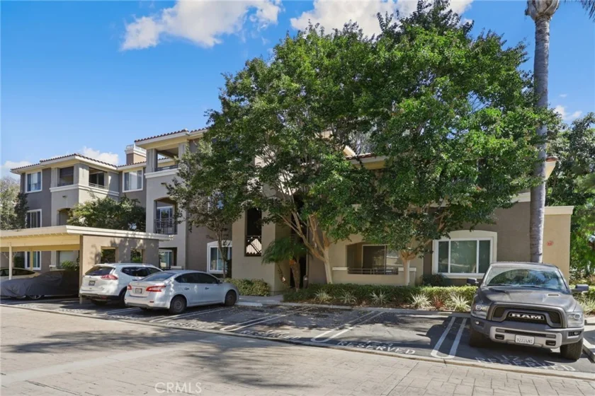 22681 Oakgrove #122 photo 1