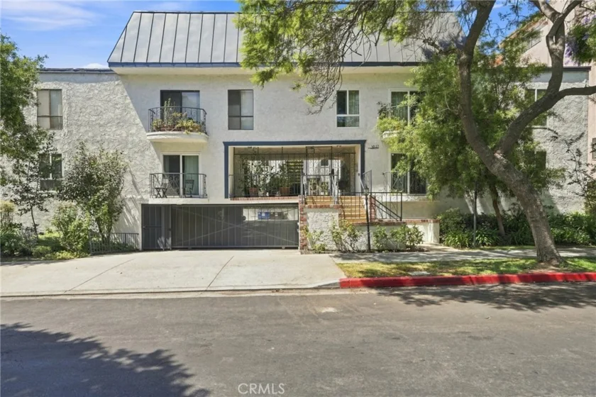 1827 Greenfield Avenue #105 photo 14