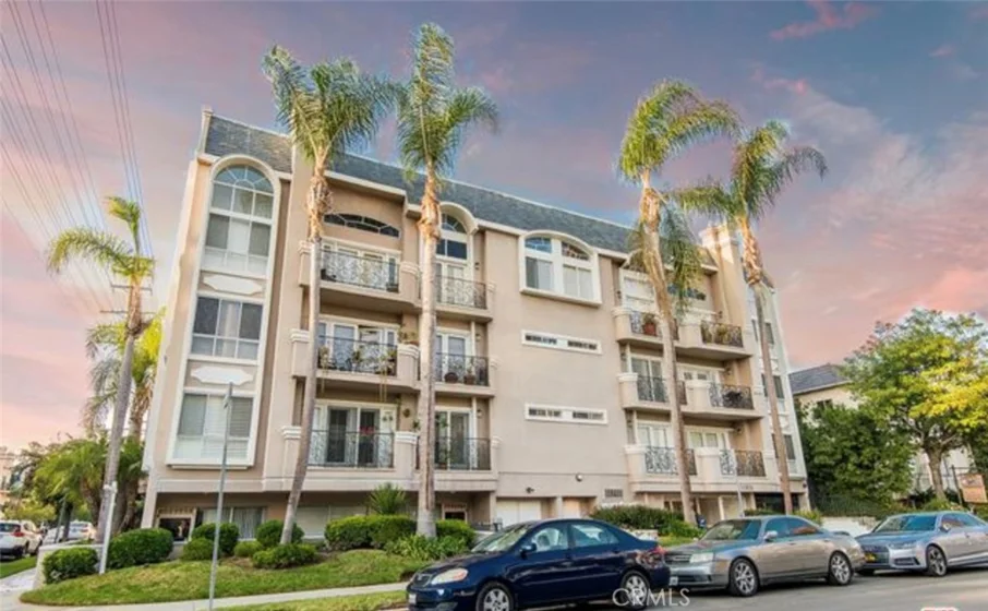 11855 Goshen Avenue #101 photo 1