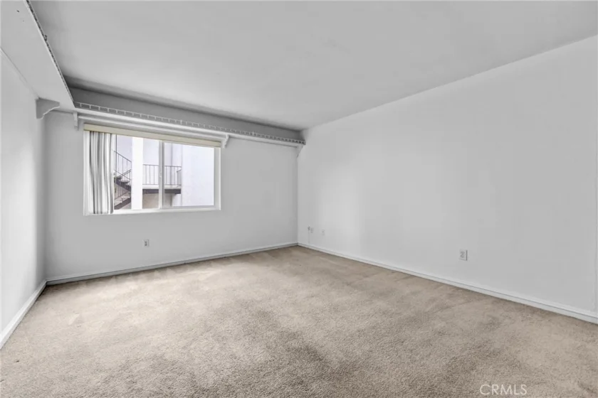 5334 Lindley Avenue #219 photo 17