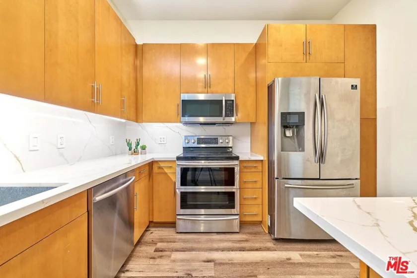 3223 W 6th Street #1005 photo 46