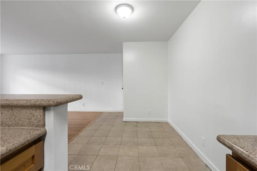 20327 Saticoy Street #102 photo 8