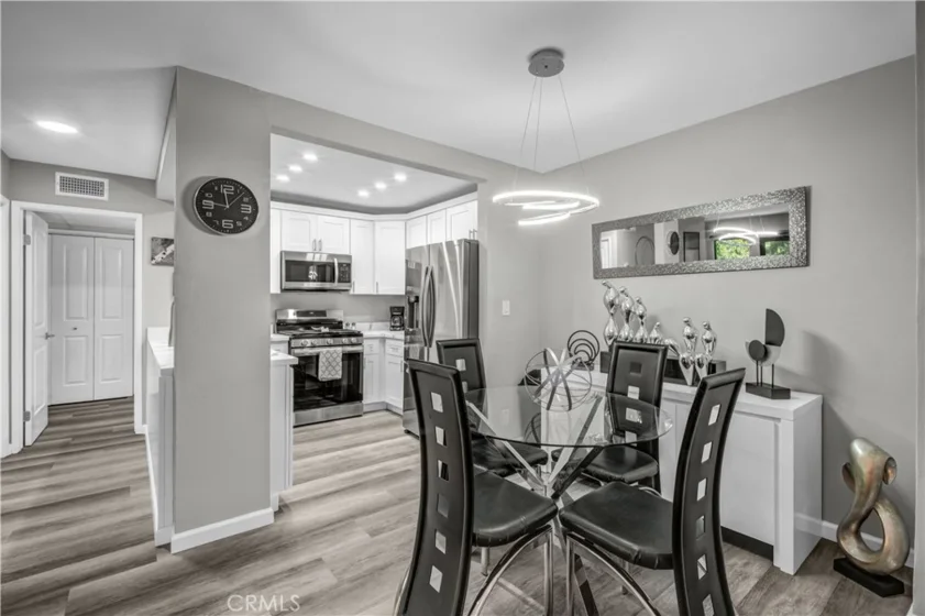 950 N Kings Road #103 photo 5