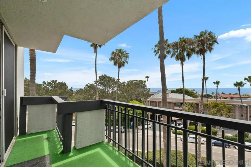727 Sapphire Street #405 photo 38