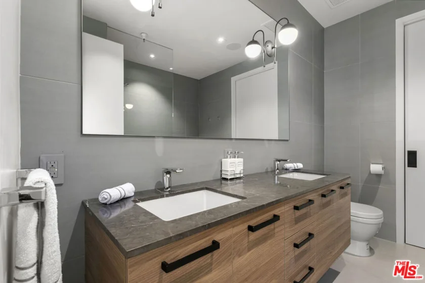 1645 N Vine Street #606 photo 12