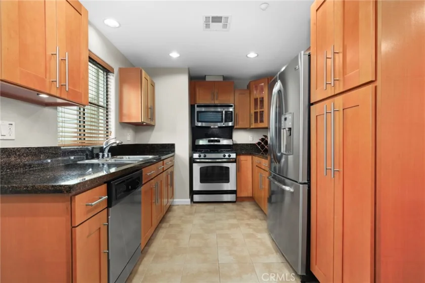 879 Michigan #G photo 6