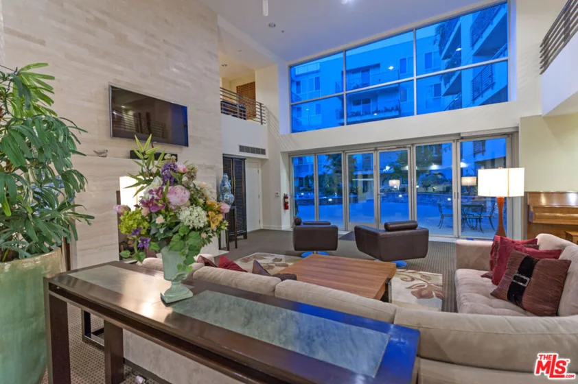 267 S San Pedro Street #213 photo 32