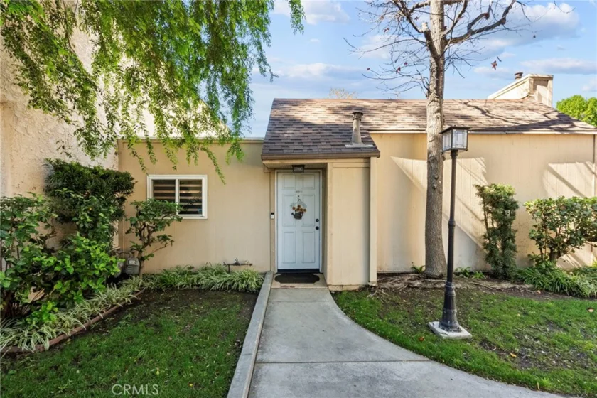 5640 Etiwanda Avenue #1 photo 1